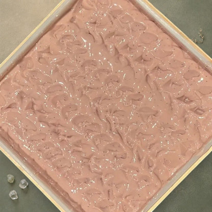 Savon exfoliant LILI melon, rhubarbe & pavots