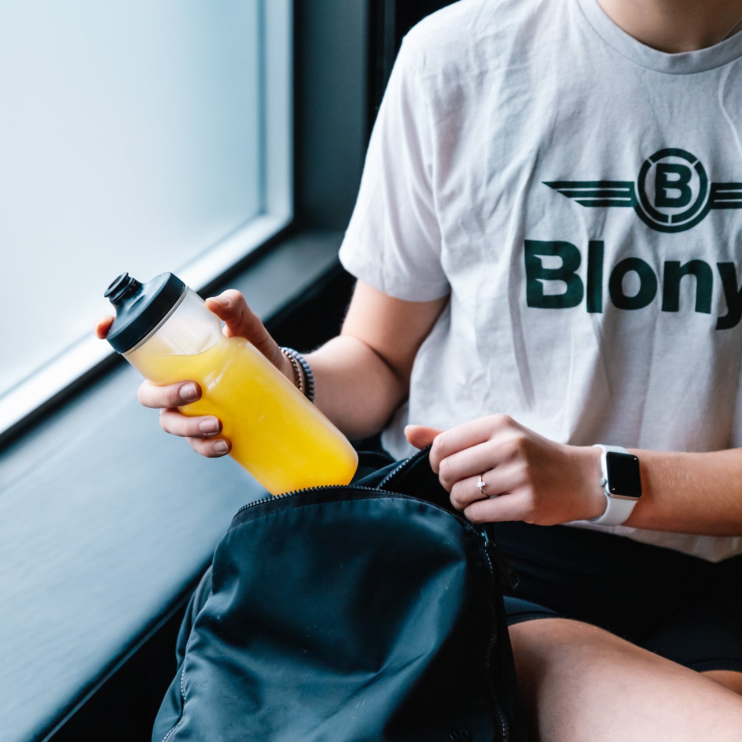 Blonyx Hydra+ - Mango & Passionfruit
